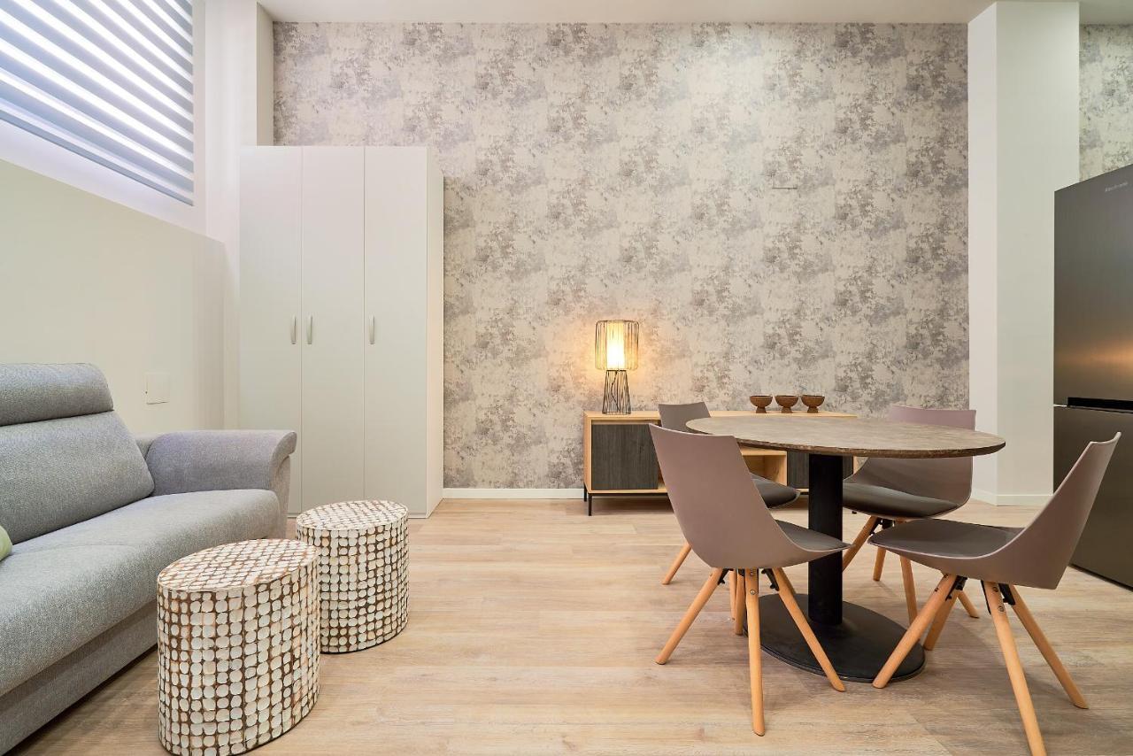 Del Parque Flats Estudio Capuchinos 马拉加 外观 照片